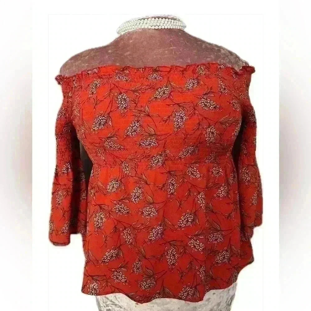 lily White Floral Red Women's top (443)